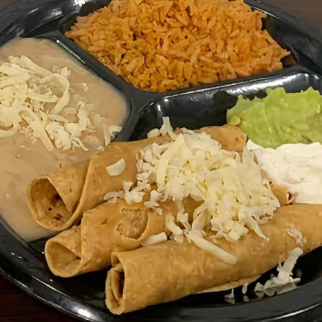 3 Taquito Plate.